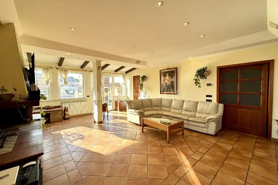 Attico in vendita di 150 mq a €275.000 (rif. 45/2025)