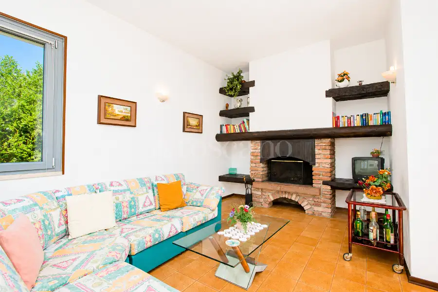 Villa in vendita di 350 mq a €890.000 (rif. 34/2025)