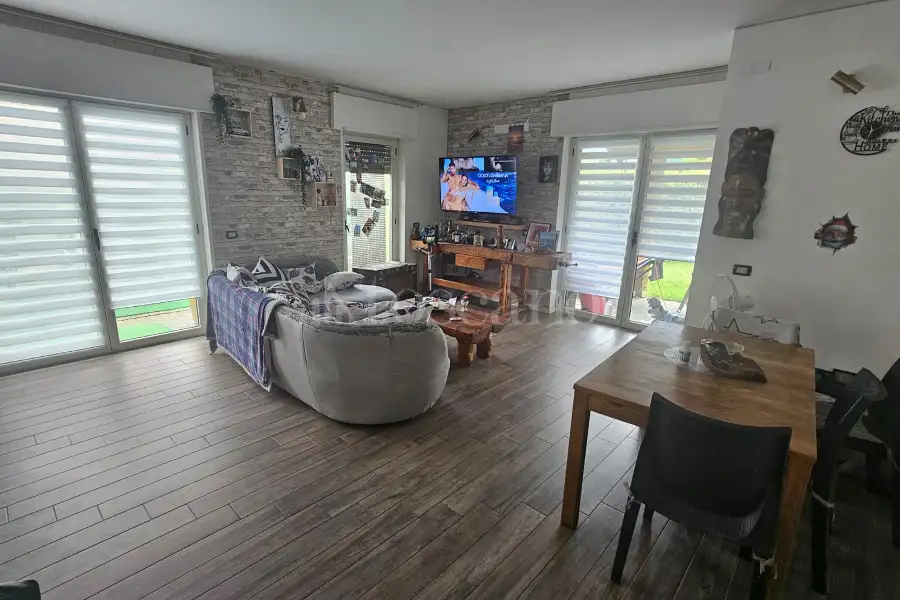 Casa Indipendente in vendita di 145 mq a €385.000 (rif. 15/2026)