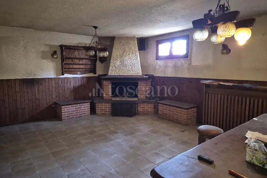 Villa in vendita di 330 mq trattativa riservata (rif. 3/2026)