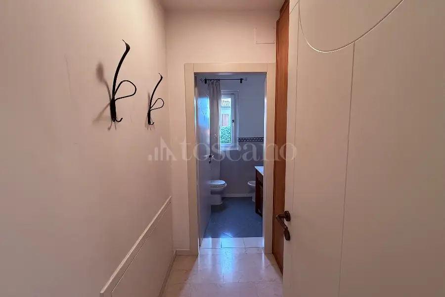 Villa Bifamiliare in vendita di 320 mq a €780.000 (rif. 65/2025)