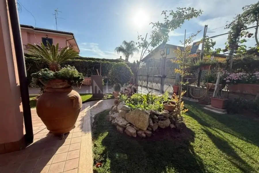 Villa Plurifamiliare in vendita di 200 mq a €515.000 (rif. 29/2025)