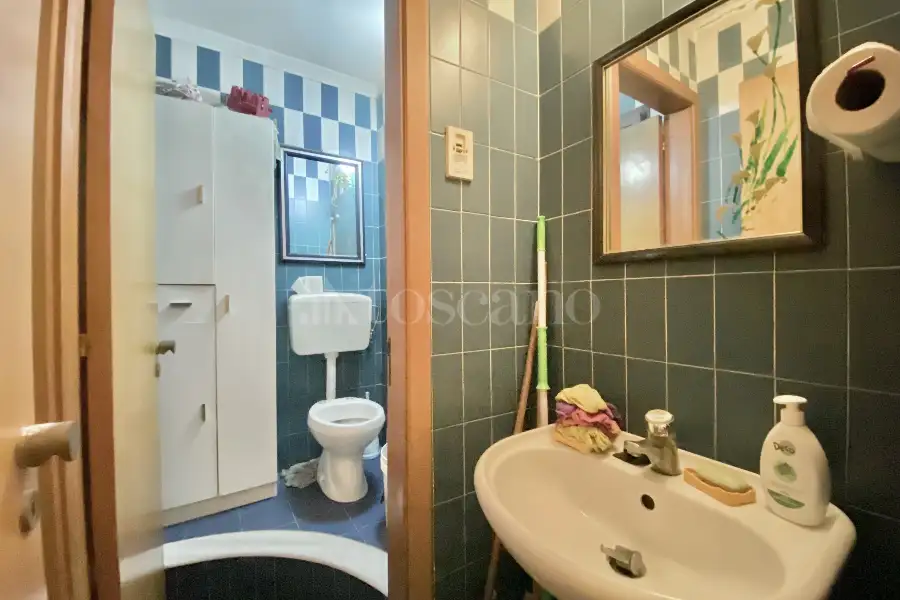 Negozio in vendita di 209 mq a €260.000 (rif. 11/2025)