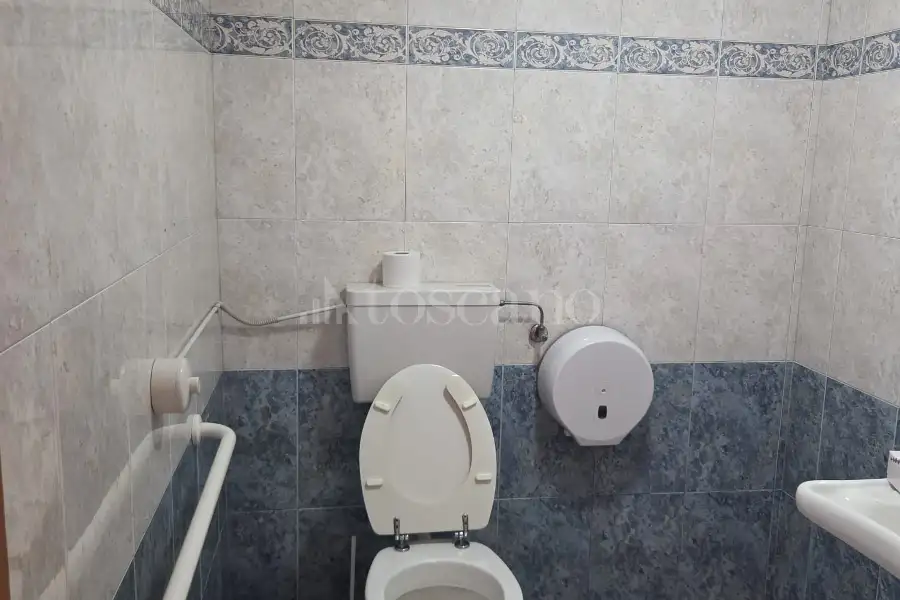 Negozio in vendita di 50 mq a €150.000 (rif. 20/2026)