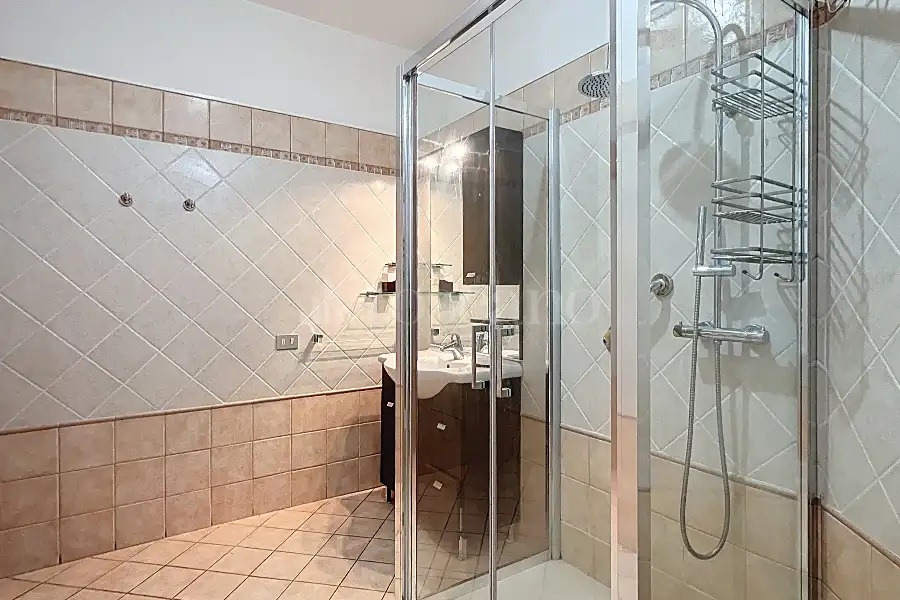 Casa Indipendente in vendita di 300 mq a €330.000 (rif. 24/2026)