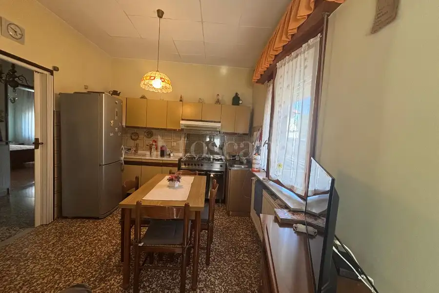Villa in vendita di 290 mq a €390.000 (rif. 27/2026)