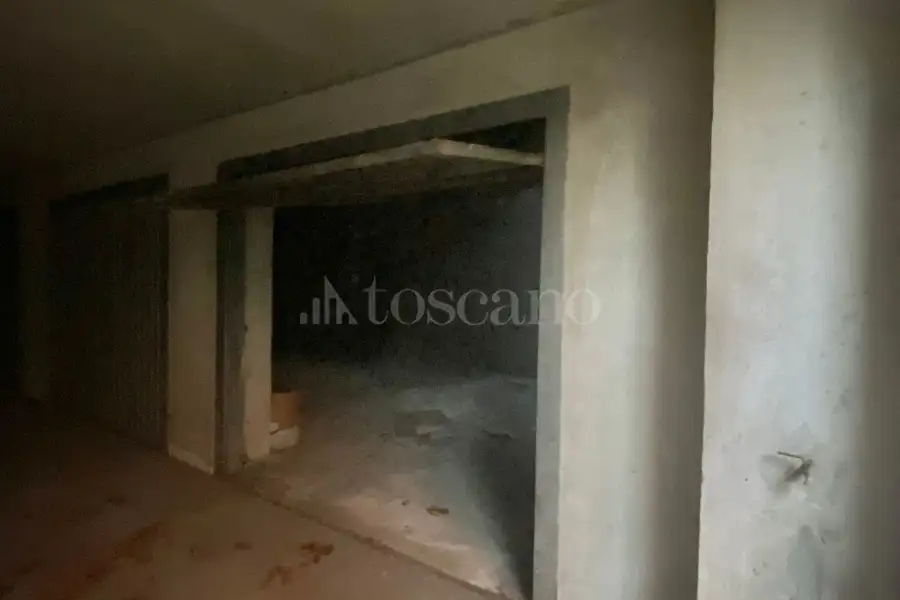 Box in vendita di 20 mq a €16.000 (rif. 105/2024)