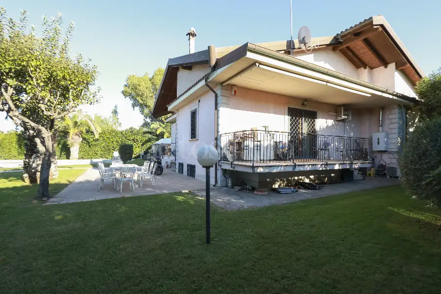 Villa in vendita di 200 mq a €769.000 (rif. 57/2026)