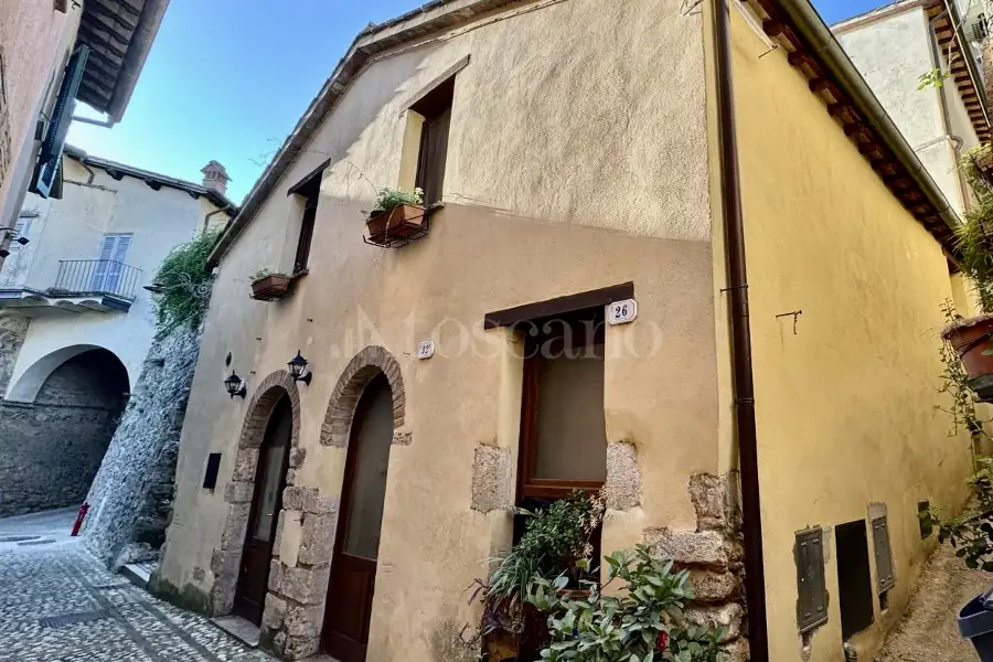 Albergo in vendita di 250 mq a €449.000 (rif. 40/2024)