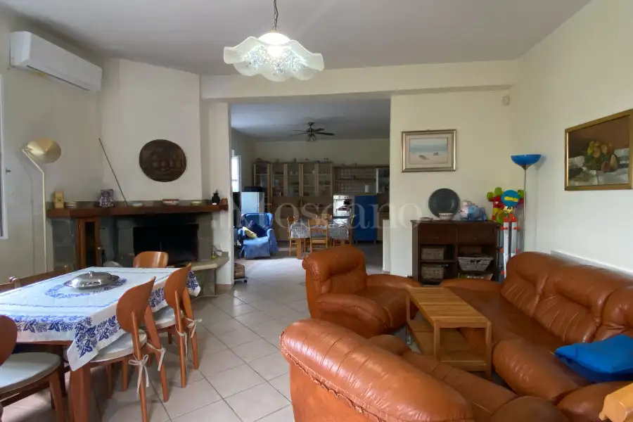 Villino a Schiera in vendita di 150 mq a €155.000 (rif. 2/2025)