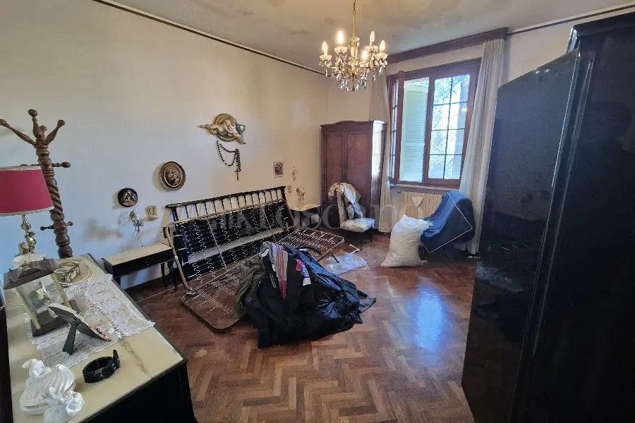 Villa in vendita di 330 mq trattativa riservata (rif. 3/2026)