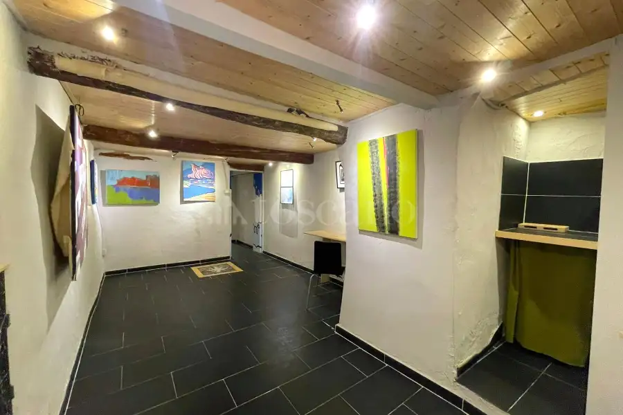 Negozio in vendita di 35 mq a €145.000 (rif. 72/2025)