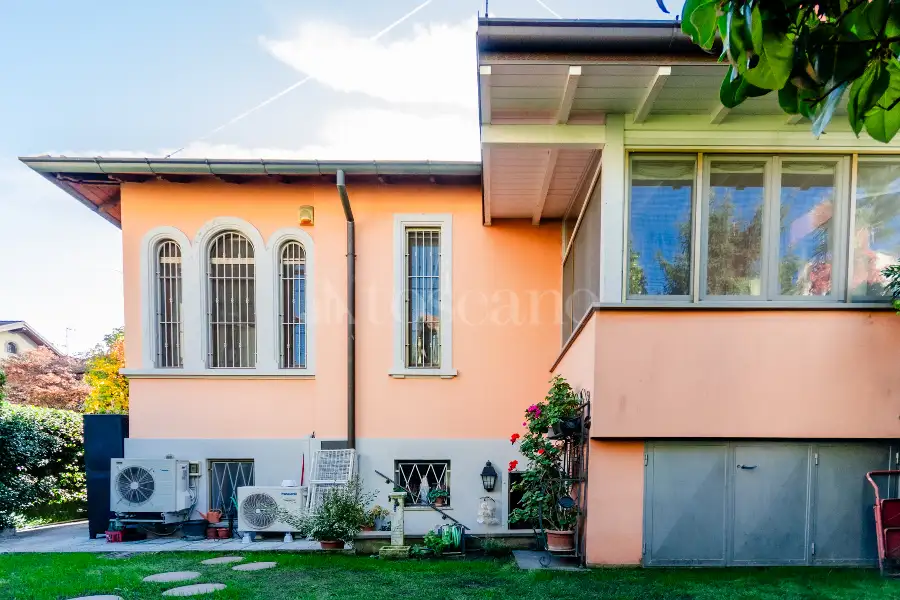 Villa in vendita di 240 mq a €1.250.000 (rif. 20/2025)