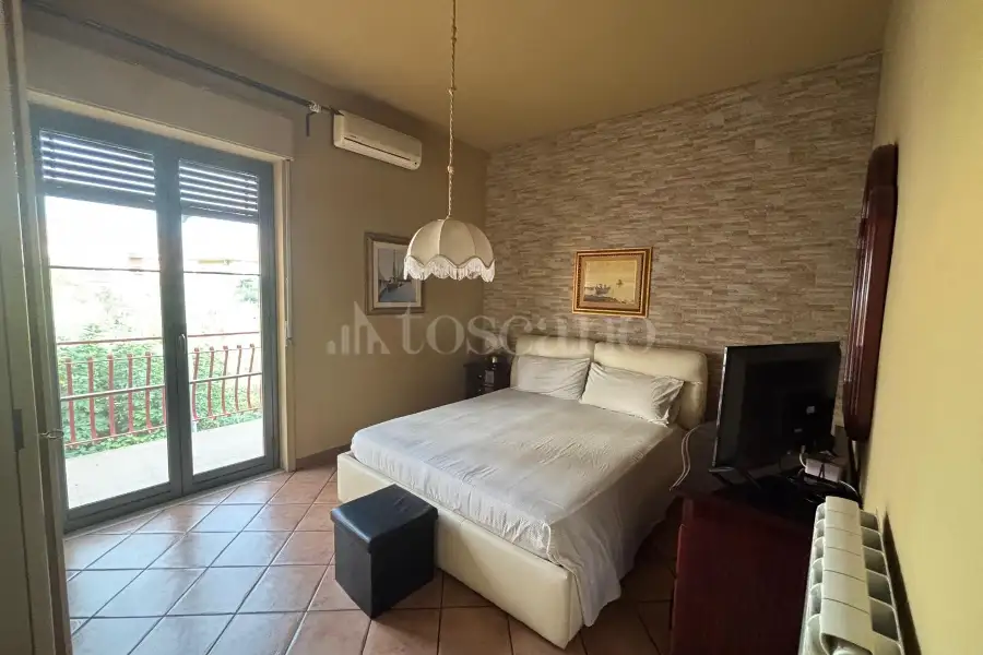 Palazzo in vendita di 270 mq a €430.000 (rif. 166/2025)