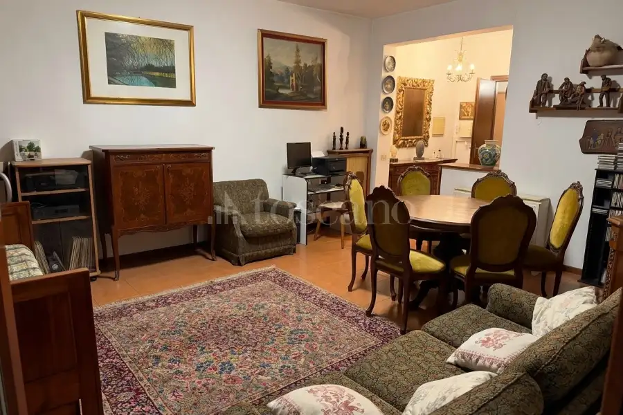 Villa in vendita di 200 mq a €990.000 (rif. 24/2026)
