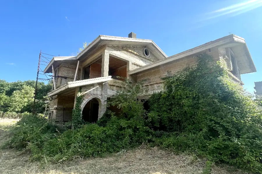 Casa Indipendente in vendita di 250 mq a €190.000 (rif. 31/2026)