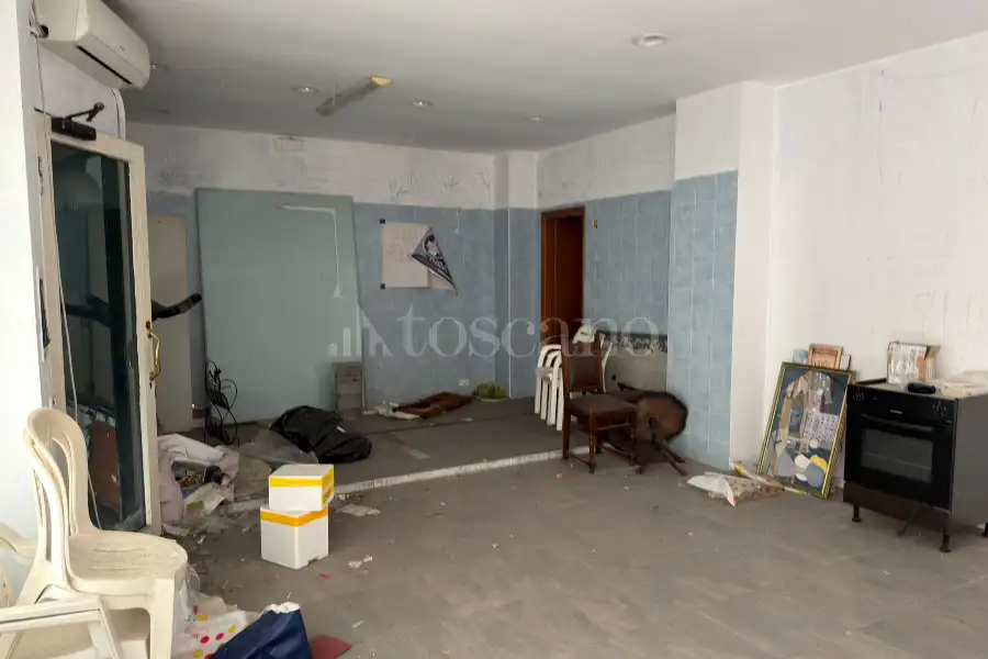 Negozio in vendita di 38 mq a €54.000 (rif. 72/2026)