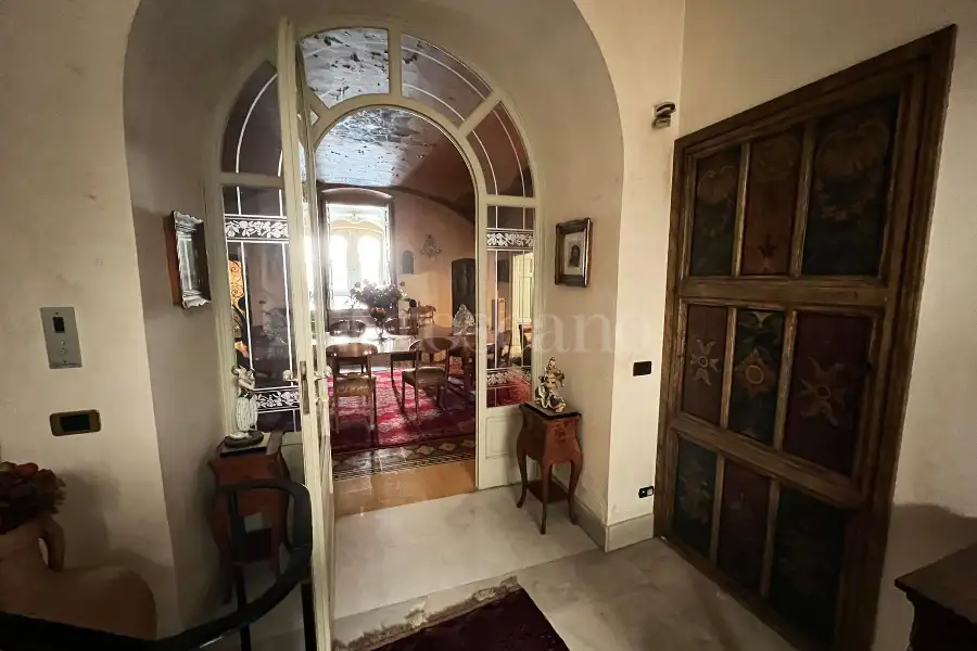 Villa in vendita di 603 mq a €1.770.000 (rif. 21/2023)