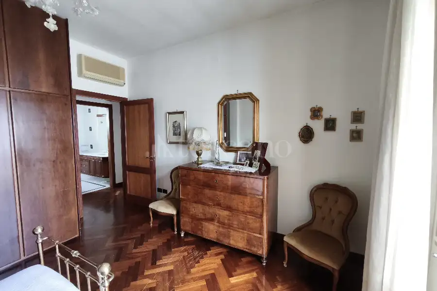 Attico in vendita di 164 mq a €330.000 (rif. 3/2026)