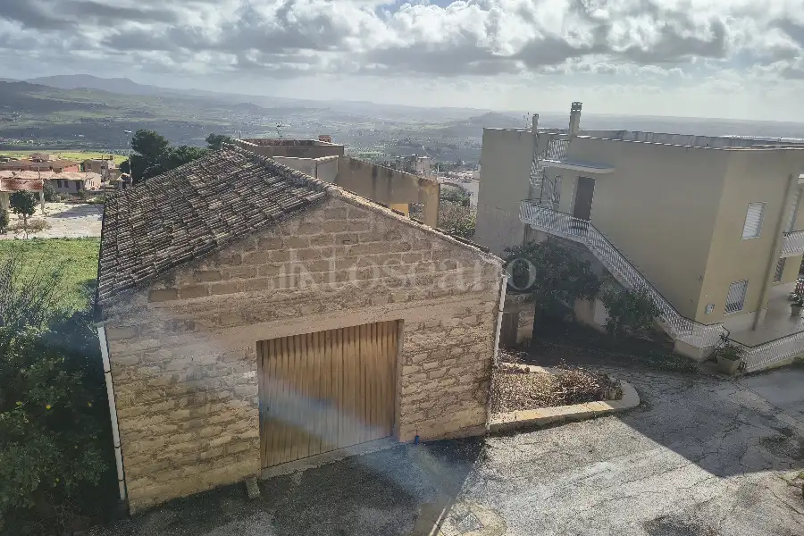 Magazzino in vendita di 114 mq a €28.000 (rif. 14/2026)