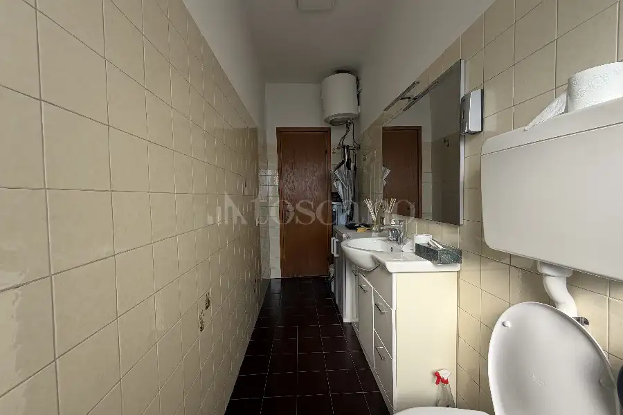 Ufficio in affitto di 150 mq a €1.200 (rif. 41/2026)