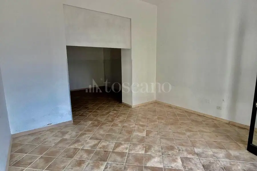 Attività Commerciale in affitto di 50 mq a €350 (rif. 46/2024)