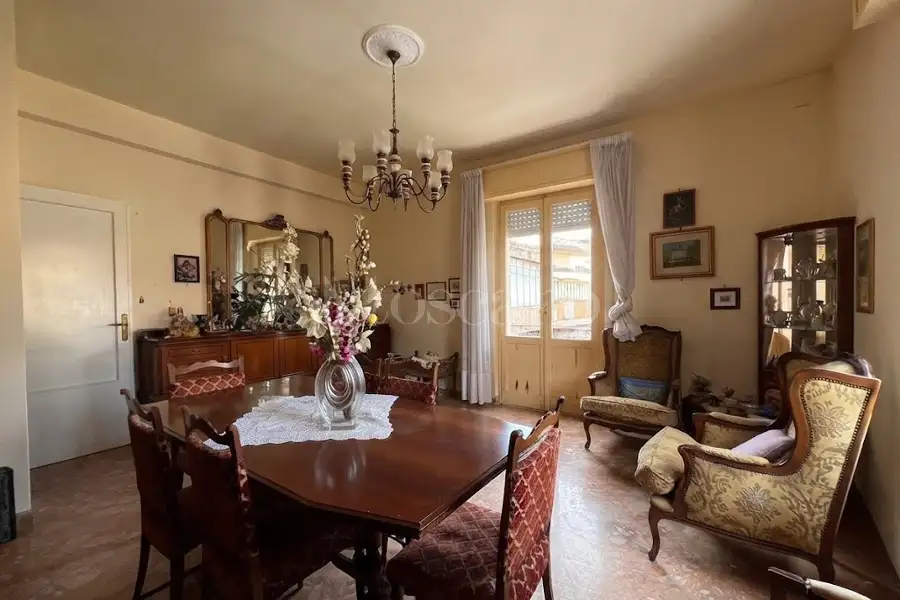 Casa Indipendente in vendita di 270 mq a €210.000 (rif. 37/2026)