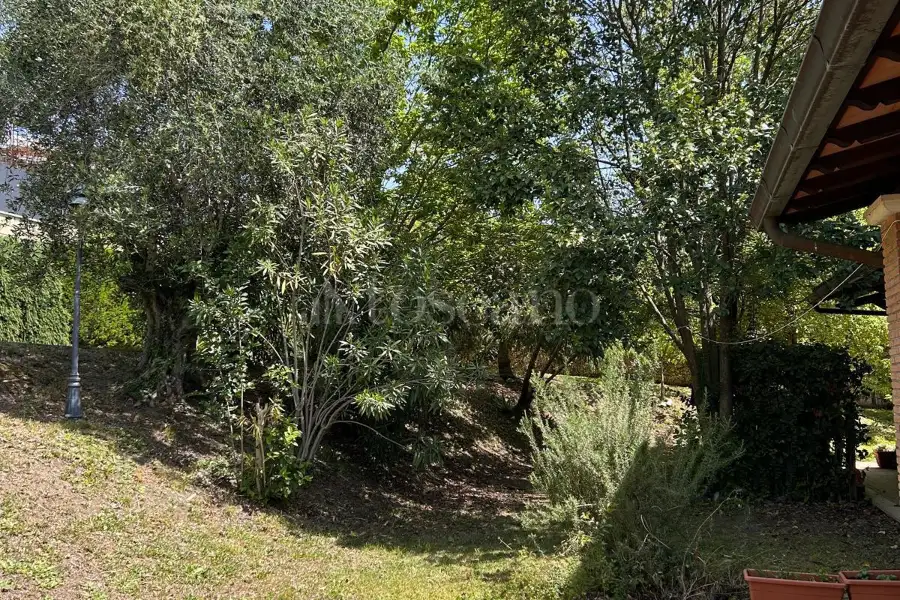 Villa in vendita di 650 mq a €998.000 (rif. 10/2024)