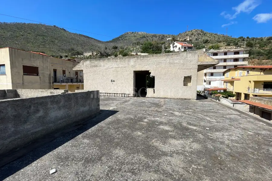 Villa in vendita di 500 mq a €270.000 (rif. 25/2026)
