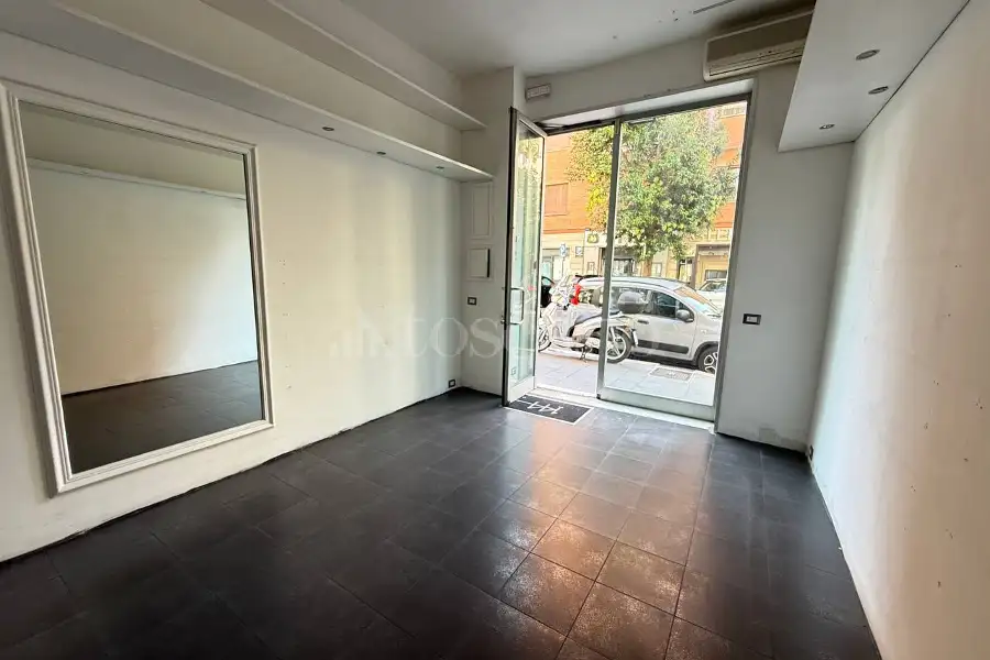 Negozio in vendita di 30 mq a €195.000 (rif. 27/2026)
