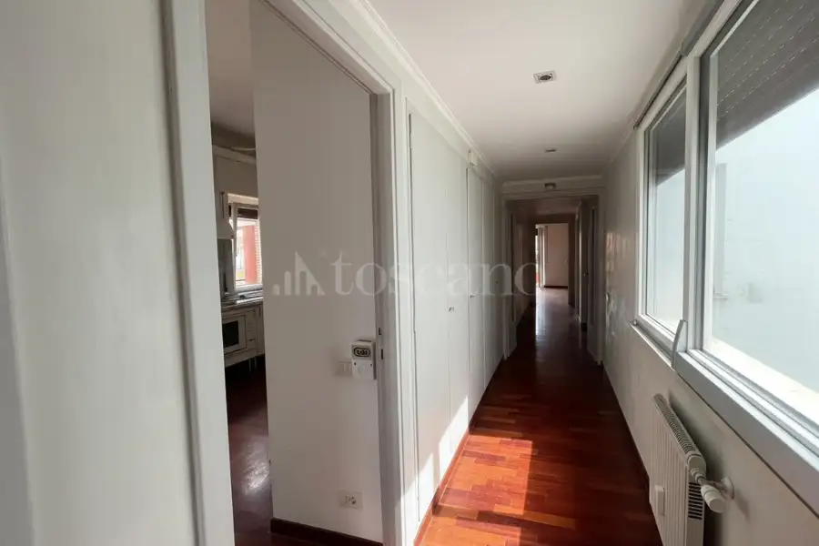Attico in vendita di 230 mq a €1.400.000 (rif. 1/2026)