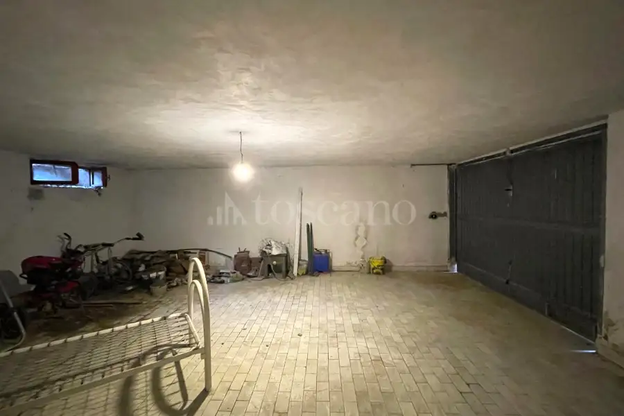 Villa in vendita di 305 mq a €650.000 (rif. 12/2025)