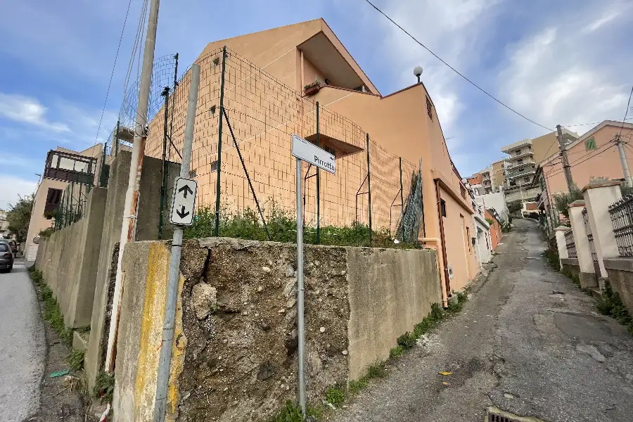 Villa in vendita di 259 mq a €345.000 (rif. 48/2025)