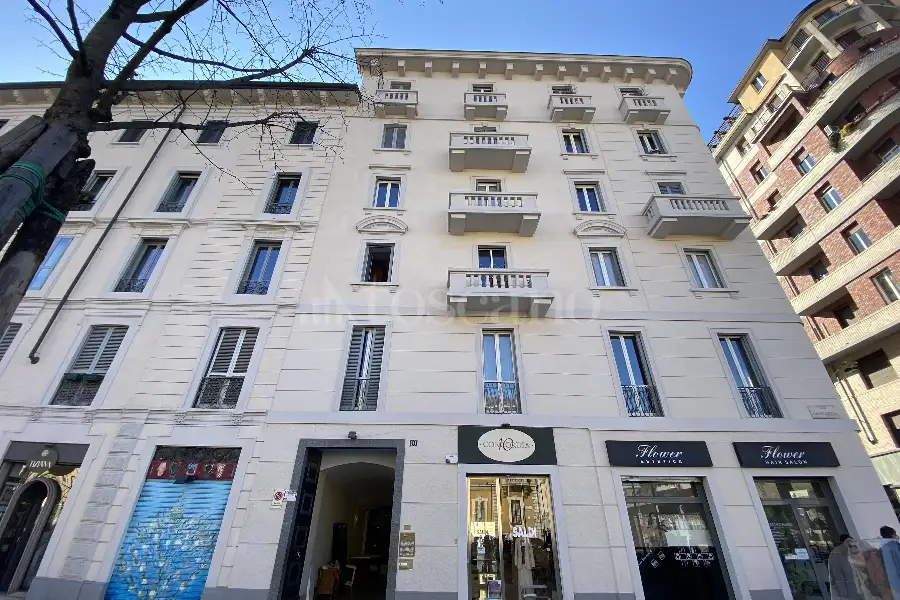 Negozio in vendita di 100 mq a €990.000 (rif. 5/2026)