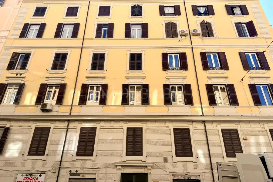 Casa in vendita di 73 mq a €395.000 (rif. 10/2026)