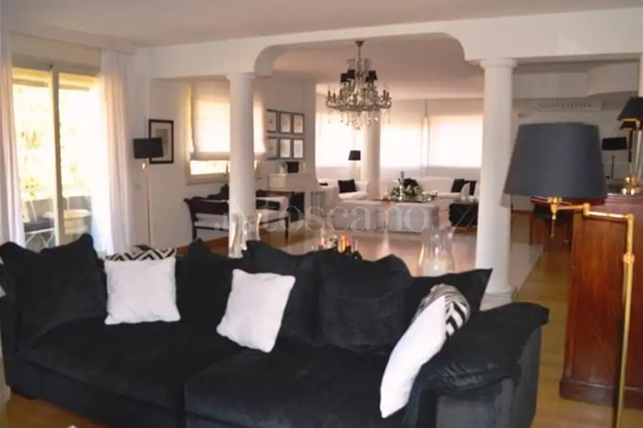 Casa in affitto di 280 mq a €3.000 (rif. 26/2026)