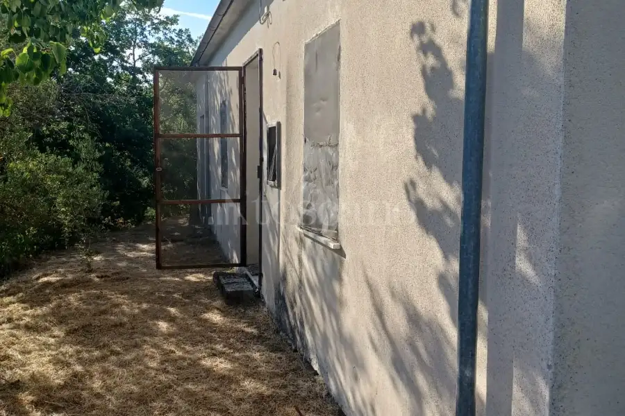 Casa Indipendente in vendita di 135 mq a €50.000 (rif. 18/2024)