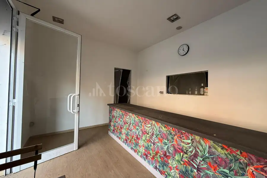 Negozio in affitto di 60 mq a €650 (rif. 17/2026)