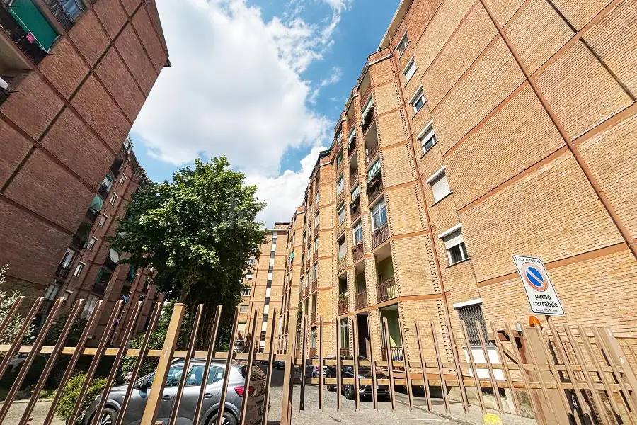 Stanza in affitto di 82 mq a €400 (rif. 38/2026)