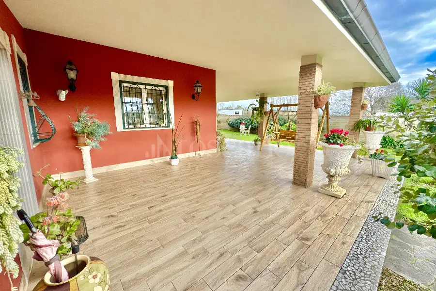 Villa in vendita di 300 mq a €445.000 (rif. 11/2025)