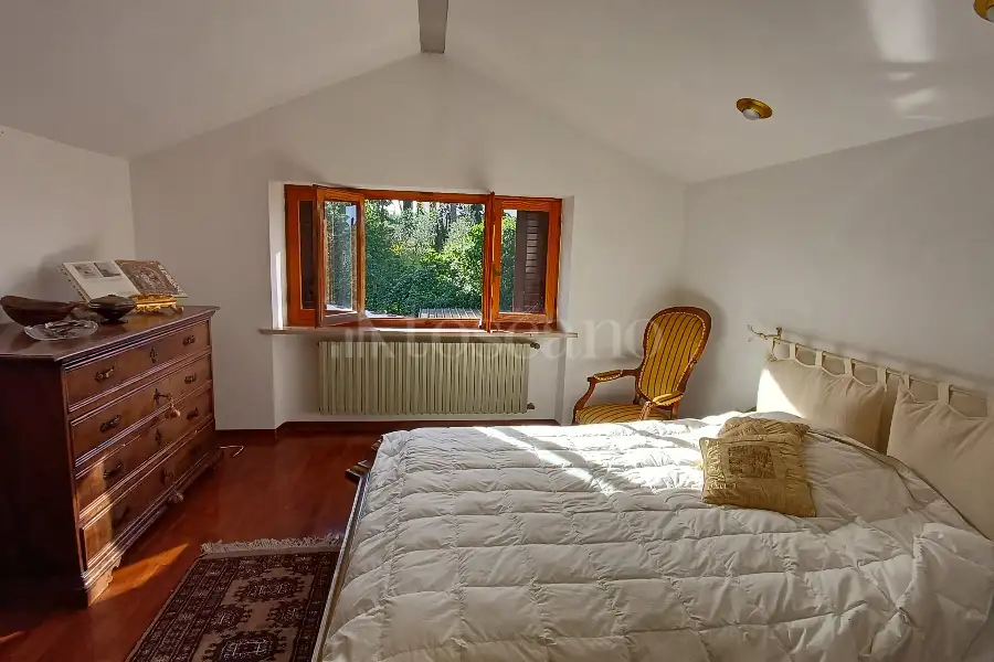 Villa Plurifamiliare in vendita di 800 mq a €1.390.000 (rif. 26/2024)
