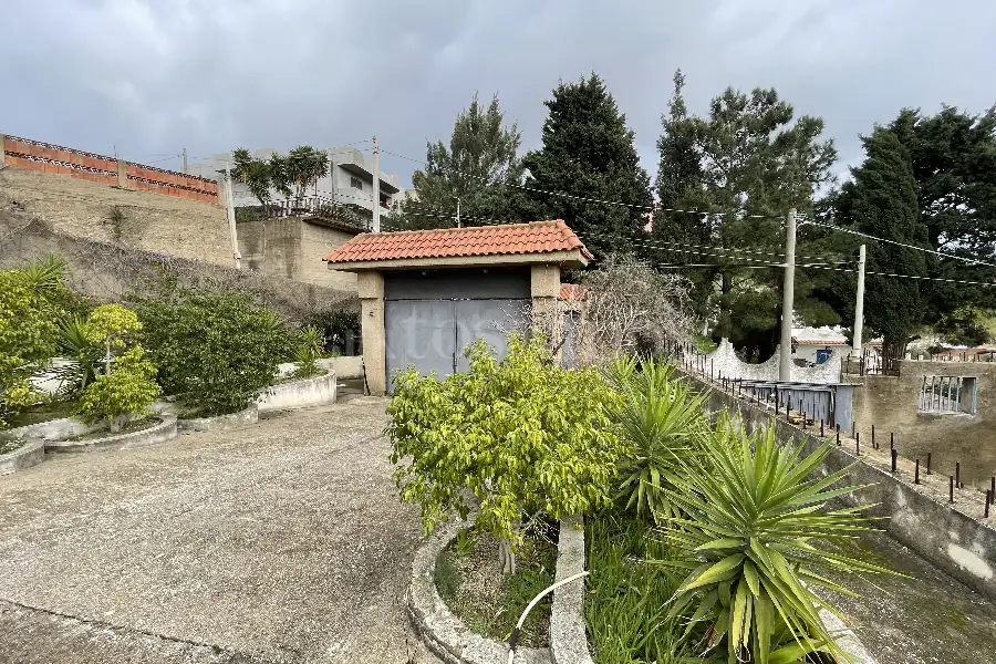 Casa Indipendente in vendita di 382 mq a €450.000 (rif. 2/2026)