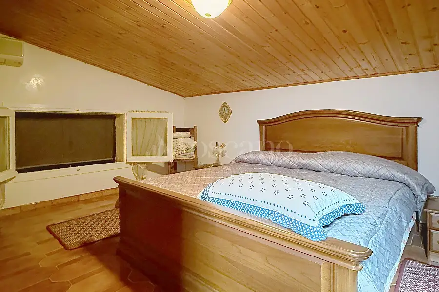 Casa Indipendente in vendita di 235 mq a €244.000 (rif. 83/2026)