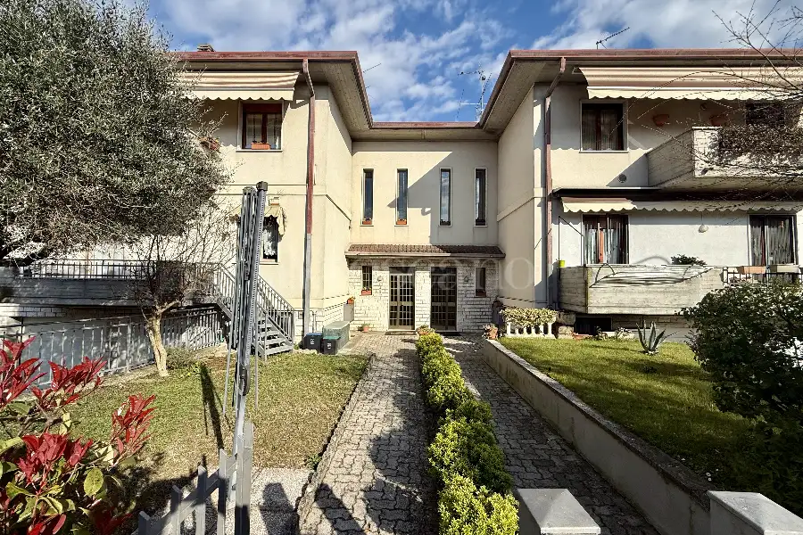 Casa in vendita di 140 mq a €329.000 (rif. 12/2026)