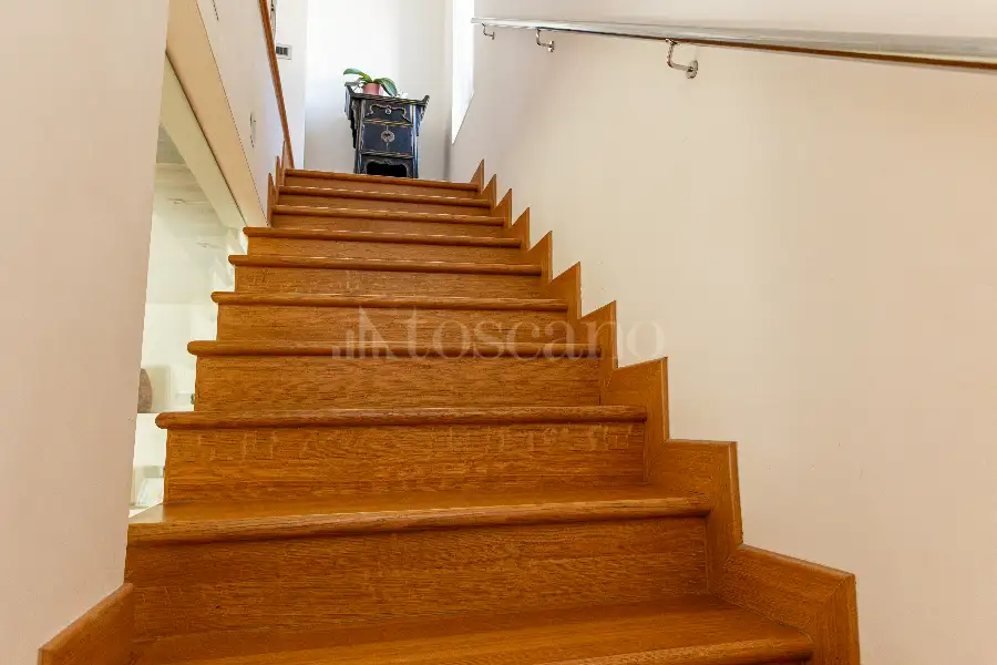 Villino a Schiera in vendita di 216 mq a €779.000 (rif. 114/2025)