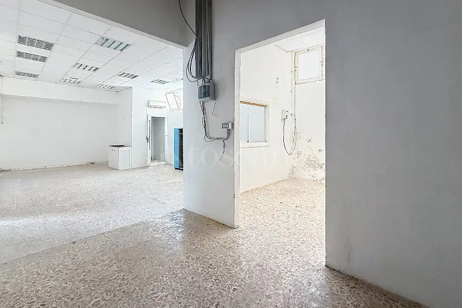 Negozio in affitto di 140 mq a €1.200 (rif. 144/2026)