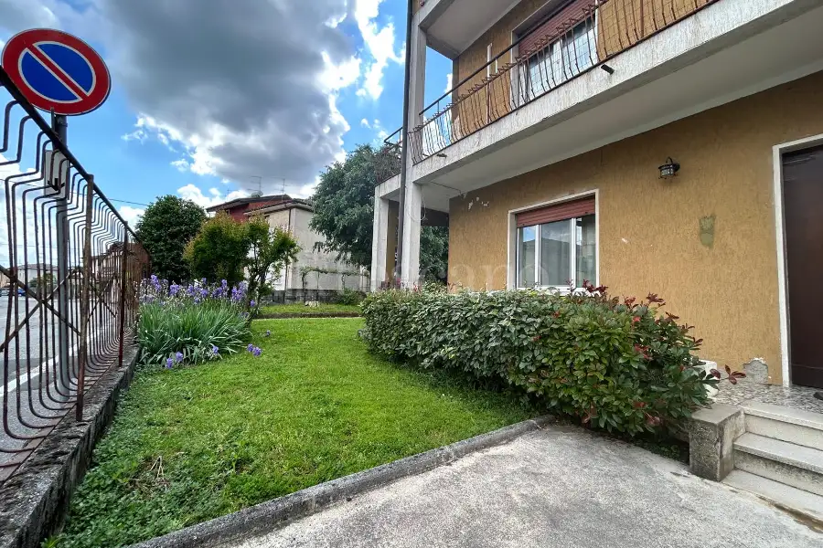Palazzo in vendita di 400 mq a €460.000 (rif. 28/2024)