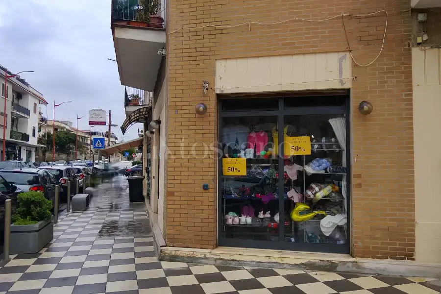 Attività Commerciale in vendita di 20 mq a €22.000 (rif. 7/2026)