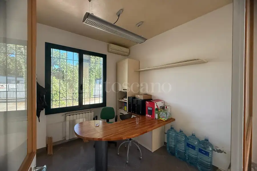 Magazzino in affitto di 300 mq a €1.600 (rif. 56/2025)