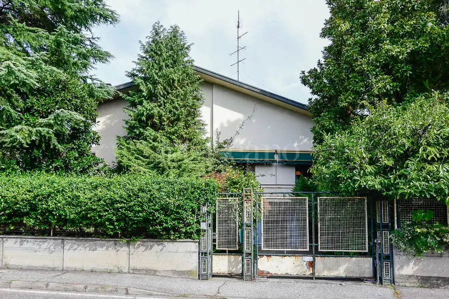 Villa in vendita di 240 mq a €440.000 (rif. 35/2026)